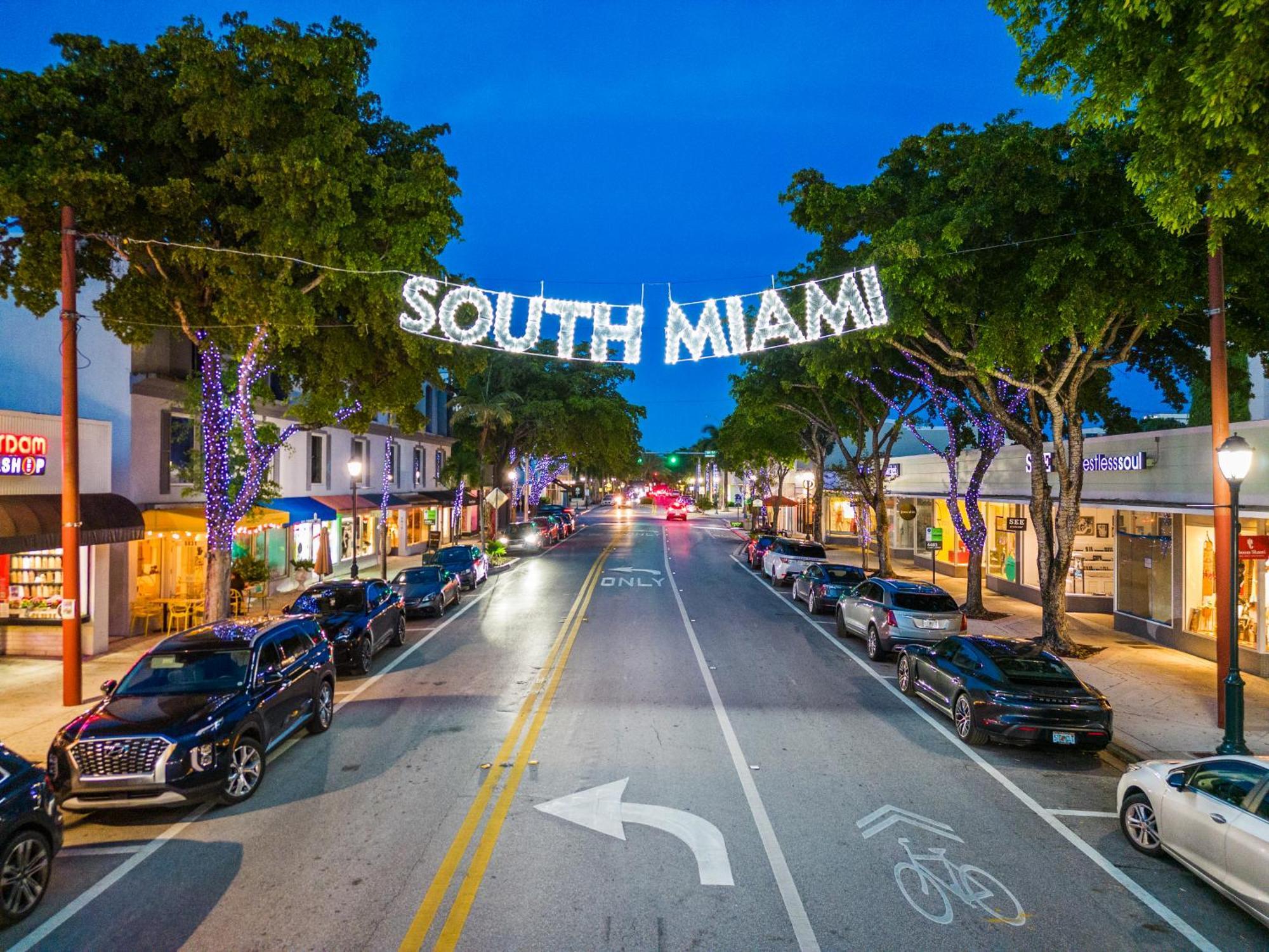 Sunset Inn-South Miami Exterior photo