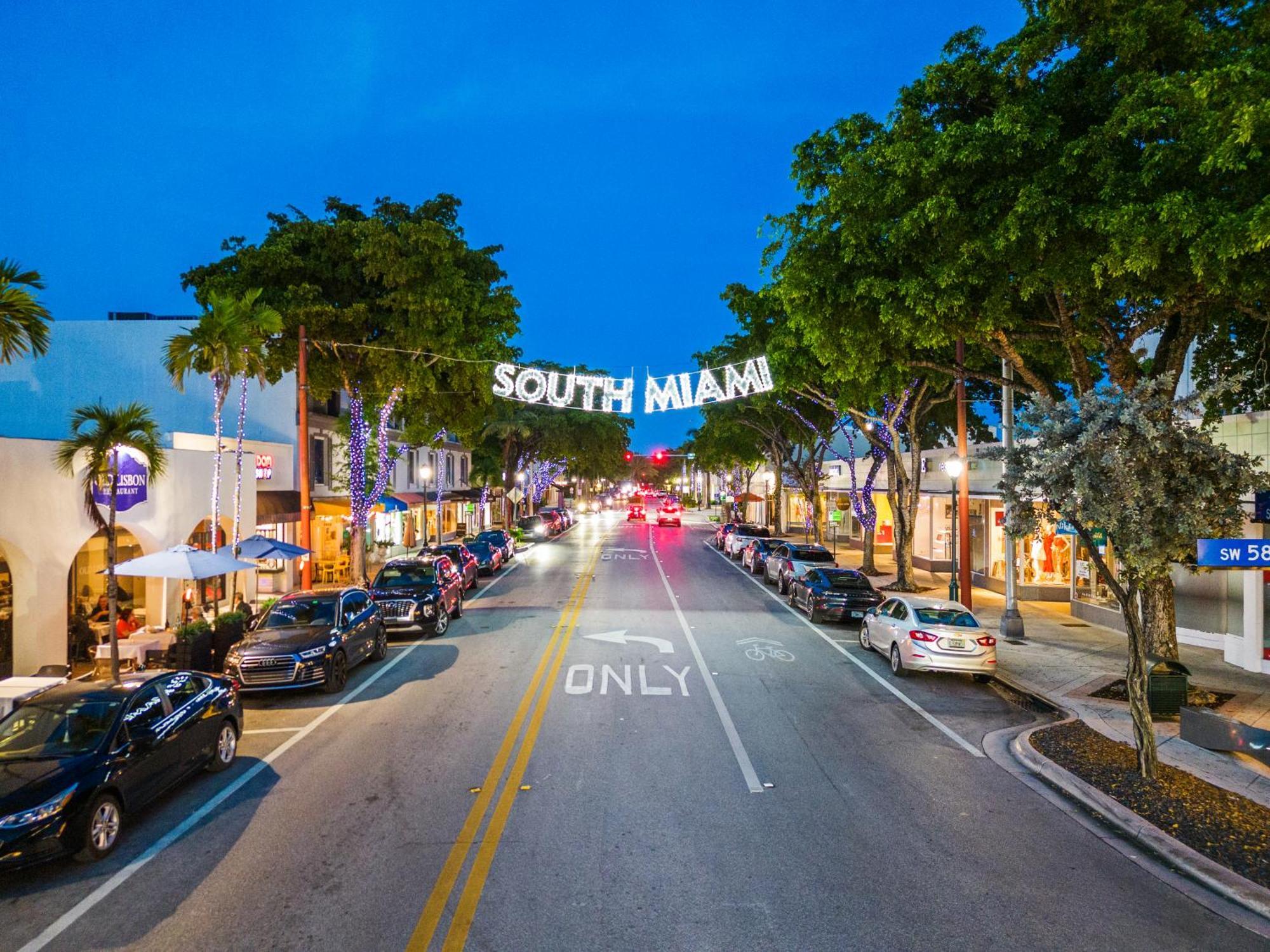 Sunset Inn-South Miami Exterior photo